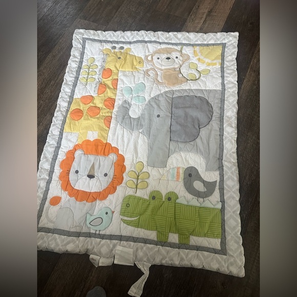 Preloved Animal Safari Baby Quilt - Multicolor - Picture 1 of 2